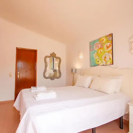 فيلة Rose - Com Piscina Aquecivel E Bbq Em كارفويرو